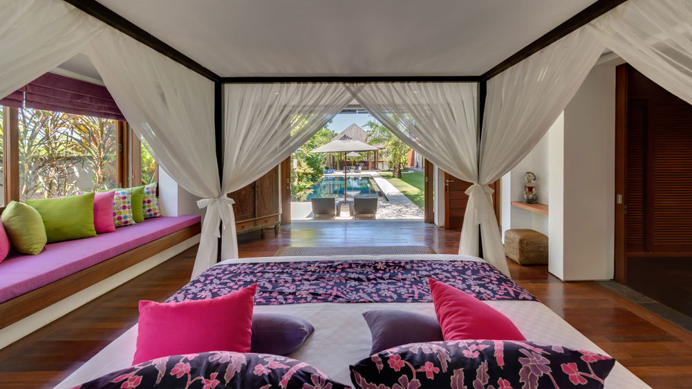 Bendega Rato - Master bedroom by the pool